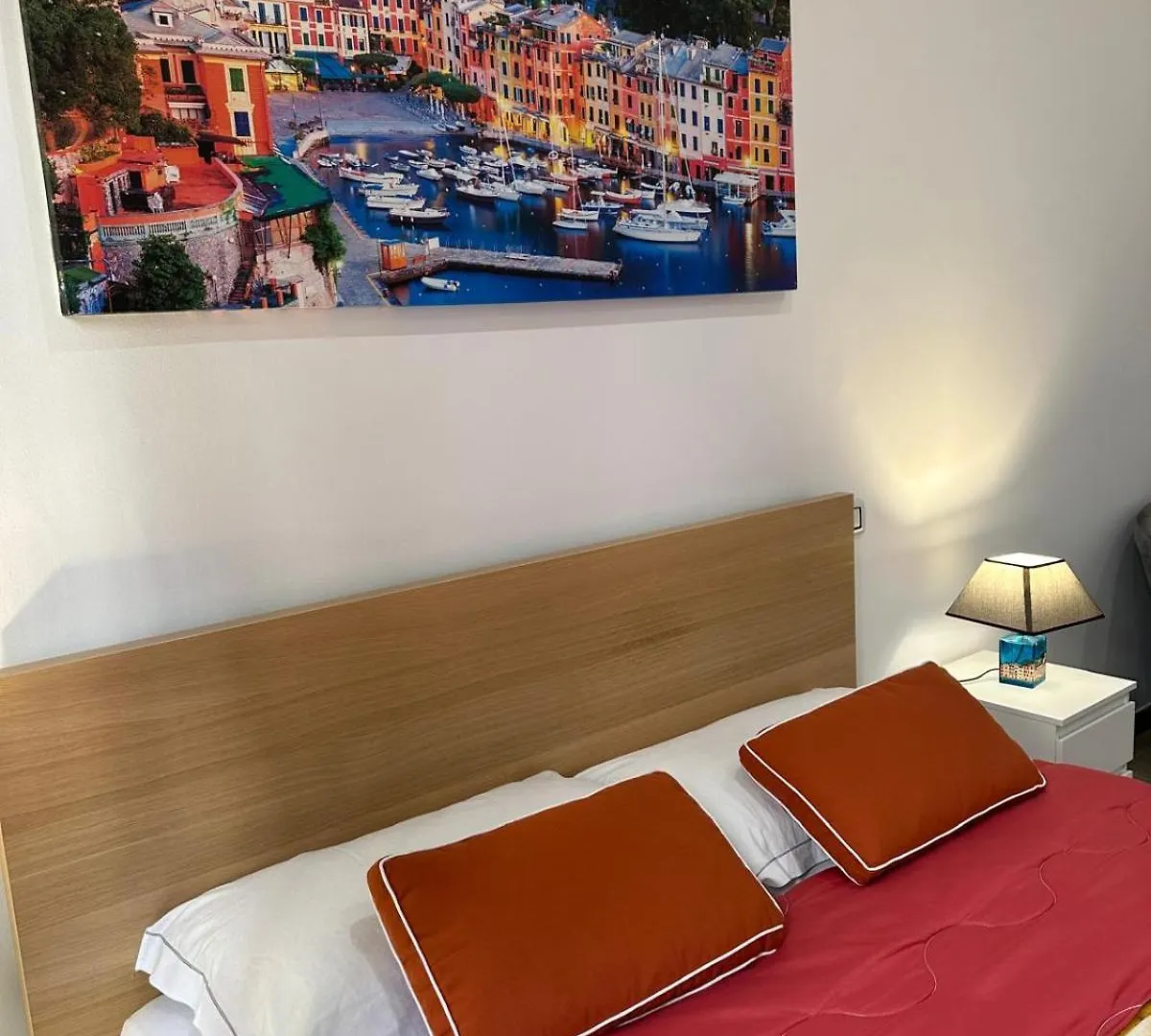 Ferry Terminal Rooms Genoa Bed & Breakfast