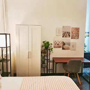 Bed & Breakfast Near, Genova